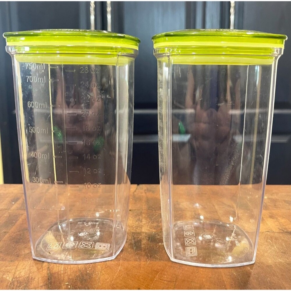 Lot of 2 Vacucraft VC-060 Juice Saver ~26 oz~ Clear ~MINT~ Used